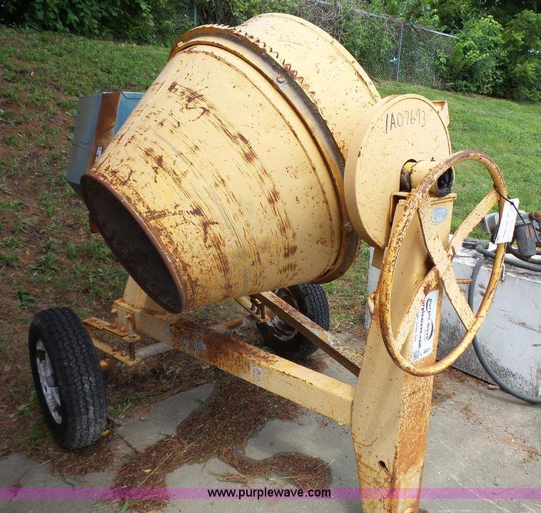 image for item L4821 Stone 95 concrete mixer