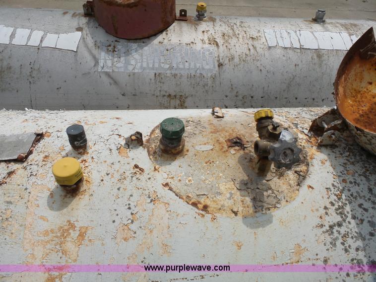 image for item L4822 (2) propane tanks