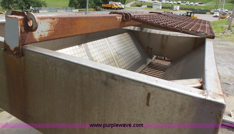 image for item L4825 Good Roads box spreader