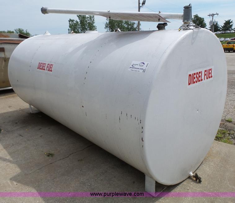 image for item L4828 Fuel tank