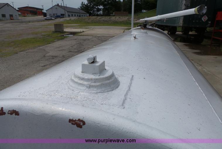 image for item L4828 Fuel tank