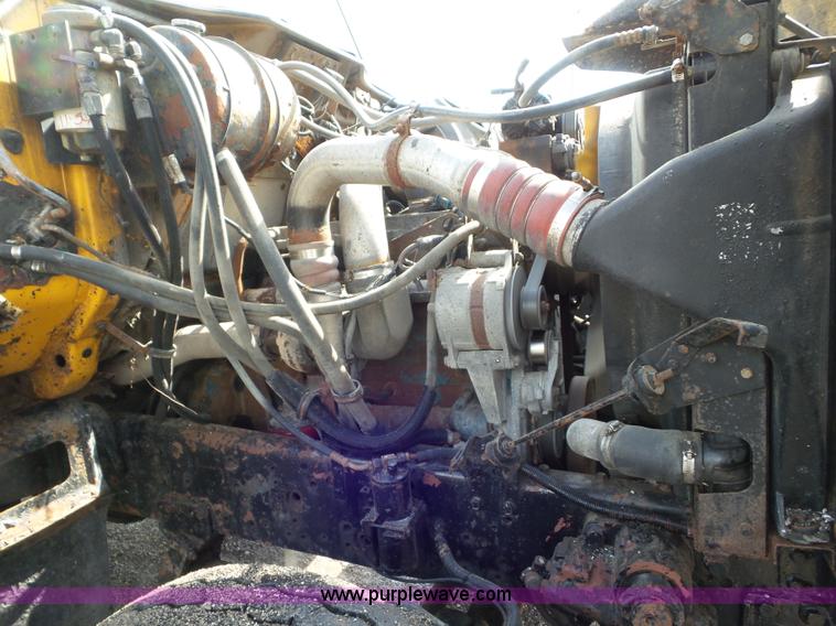 image for item L6796 2002 International F2554 dump truck