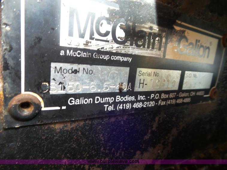 image for item L6796 2002 International F2554 dump truck