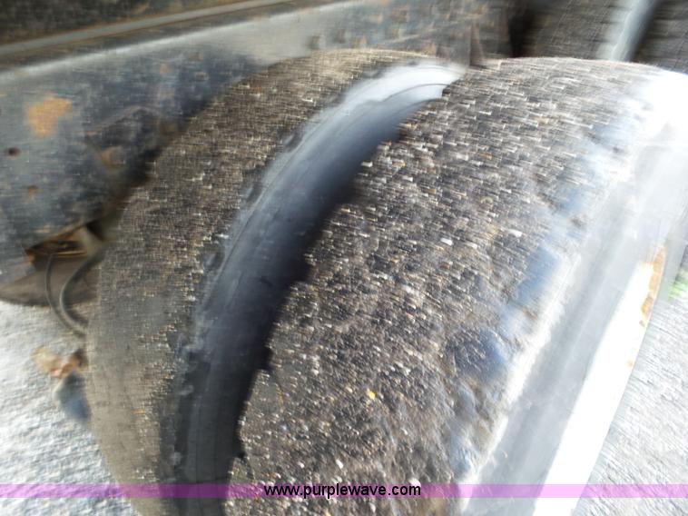 image for item L6796 2002 International F2554 dump truck