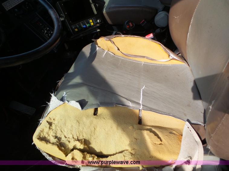 image for item L6797 2002 International F2554 dump truck