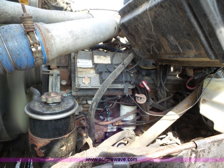 image for item L6797 2002 International F2554 dump truck