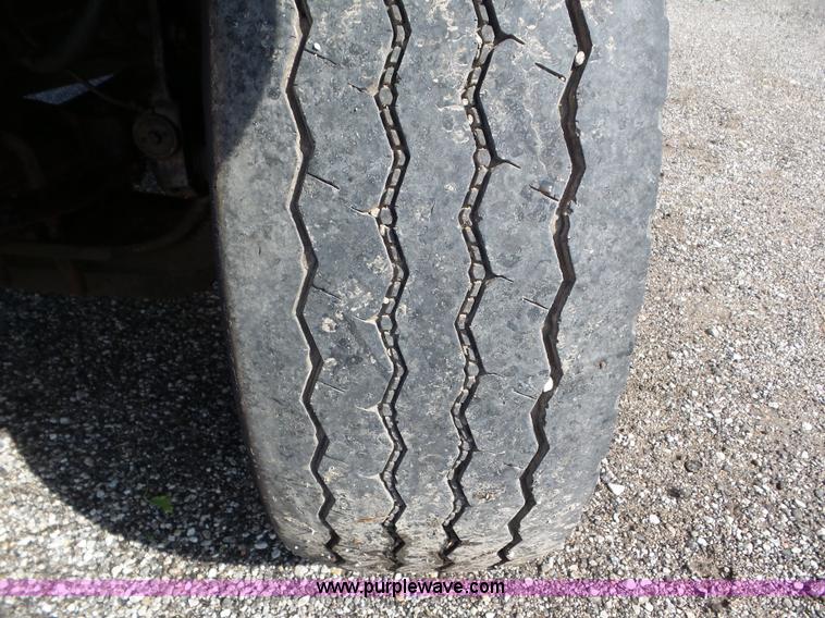 image for item L6797 2002 International F2554 dump truck