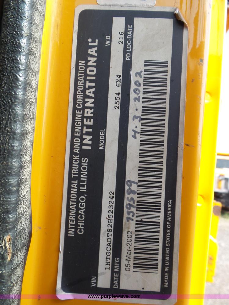 image for item L6797 2002 International F2554 dump truck