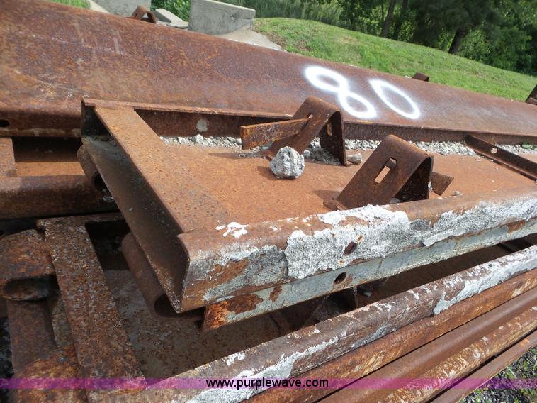 image for item L6801 Concrete forms