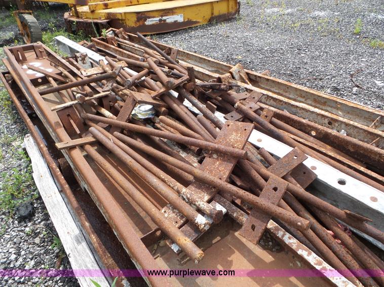 image for item L6801 Concrete forms