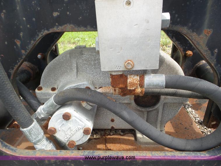 image for item L6804 2004 Coneqtec Universal DC6500 plate compactor