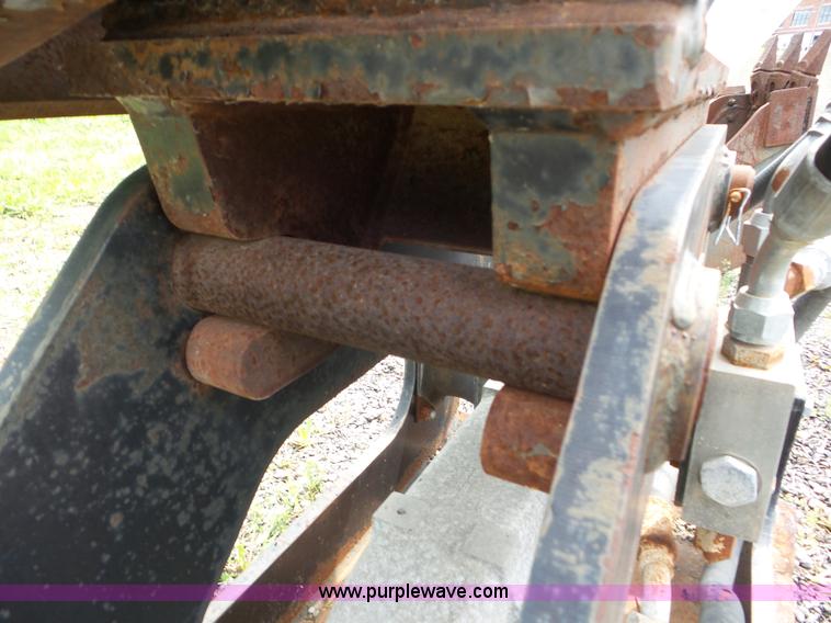 image for item L6804 2004 Coneqtec Universal DC6500 plate compactor