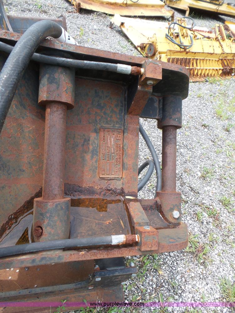 image for item L6804 2004 Coneqtec Universal DC6500 plate compactor