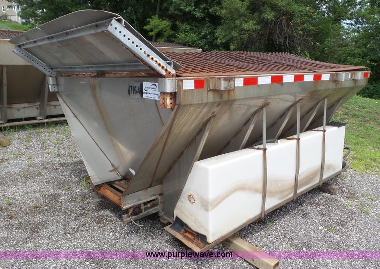 image for item L6814 Monroe stainless steel spreader