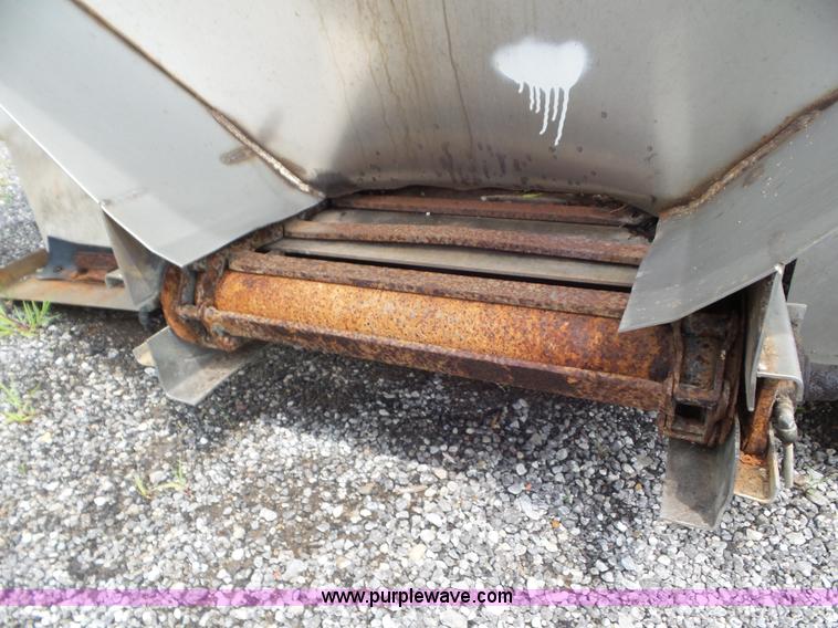 image for item L6814 Monroe stainless steel spreader