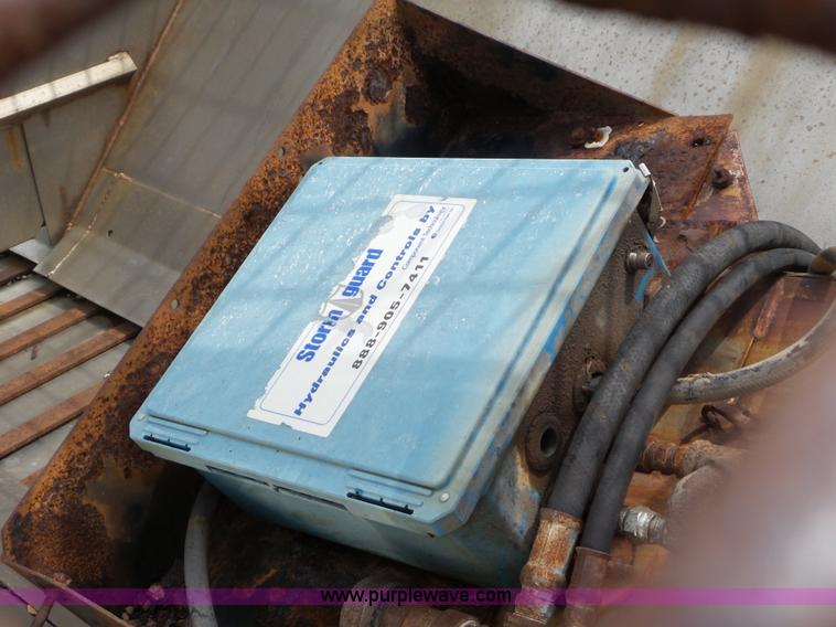 image for item L6814 Monroe stainless steel spreader