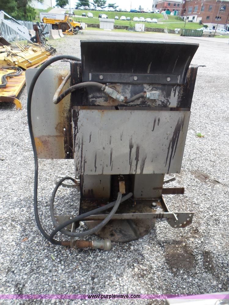 image for item L6815 Monroe stainless steel spreader