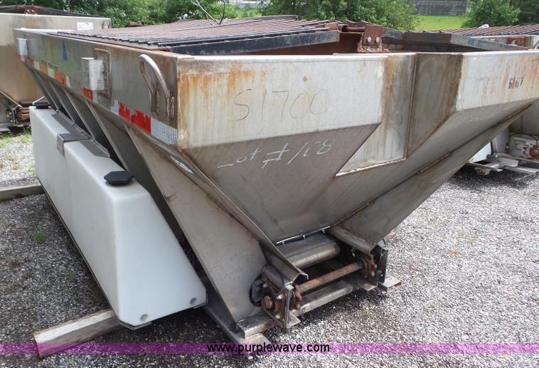 image for item L6816 Monroe stainless steel spreader