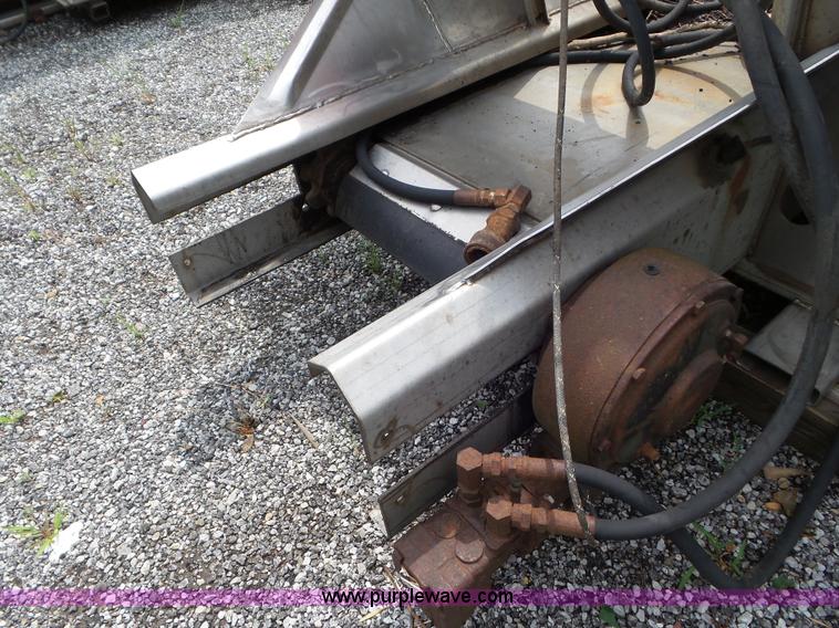 image for item L6816 Monroe stainless steel spreader