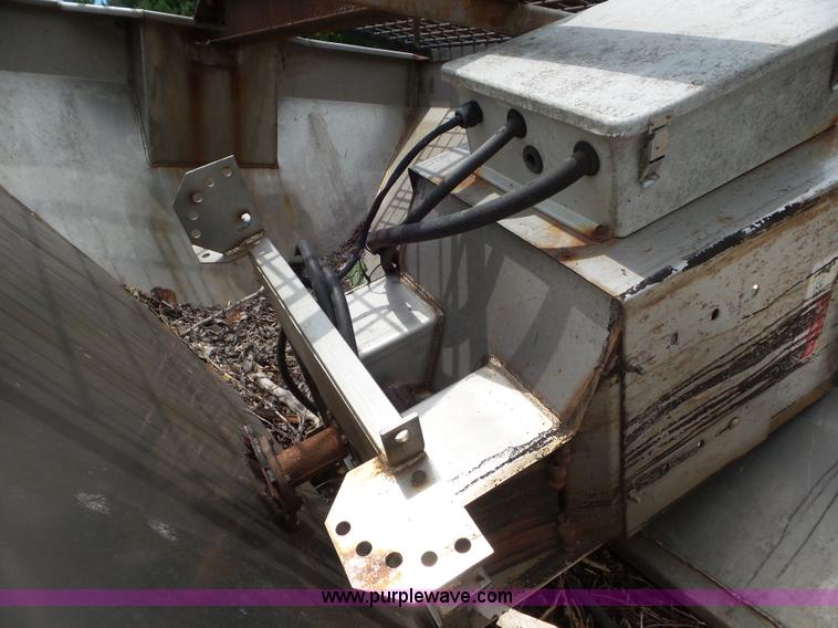 image for item L6816 Monroe stainless steel spreader