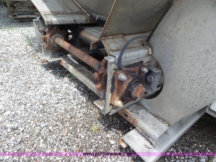 image for item L6816 Monroe stainless steel spreader