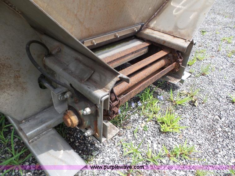 image for item L6817 Monroe stainless steel spreader