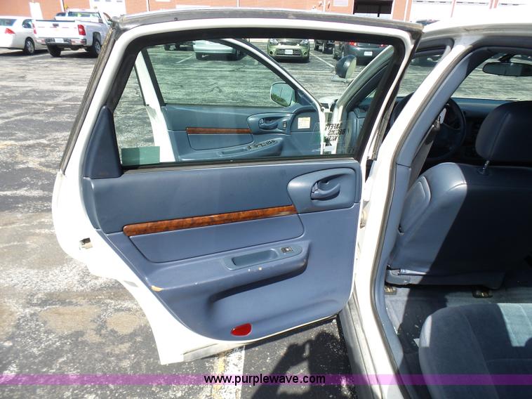 image for item L7079 2003 Chevrolet Impala