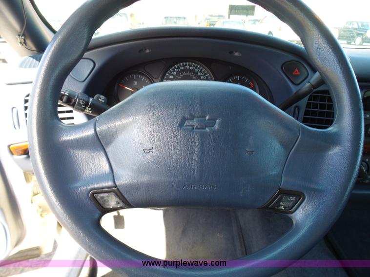 image for item L7079 2003 Chevrolet Impala