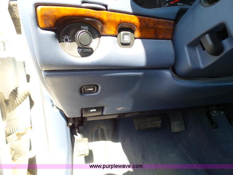 image for item L7079 2003 Chevrolet Impala