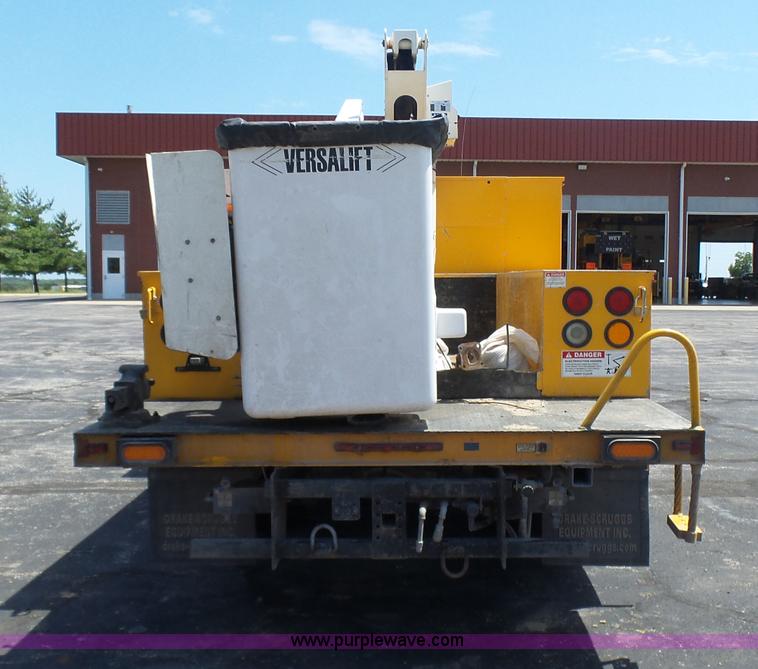 image for item L7115 2009 Ford F550 Super Duty bucket truck