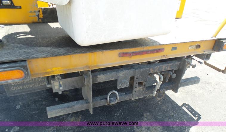 image for item L7115 2009 Ford F550 Super Duty bucket truck