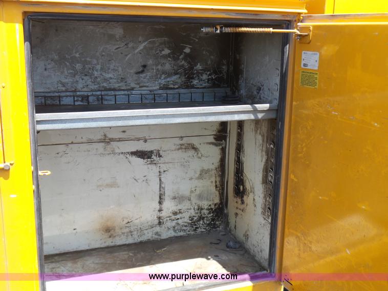 image for item L7115 2009 Ford F550 Super Duty bucket truck