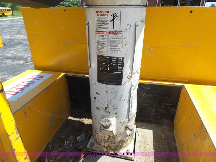 image for item L7115 2009 Ford F550 Super Duty bucket truck