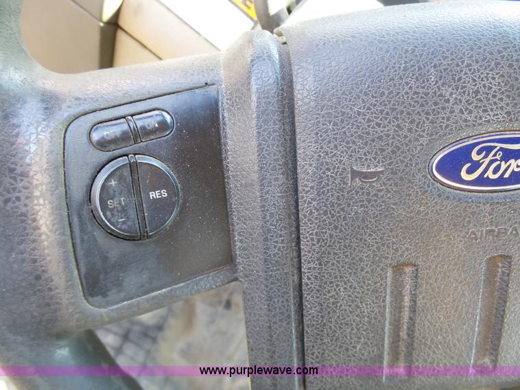 image for item L7115 2009 Ford F550 Super Duty bucket truck