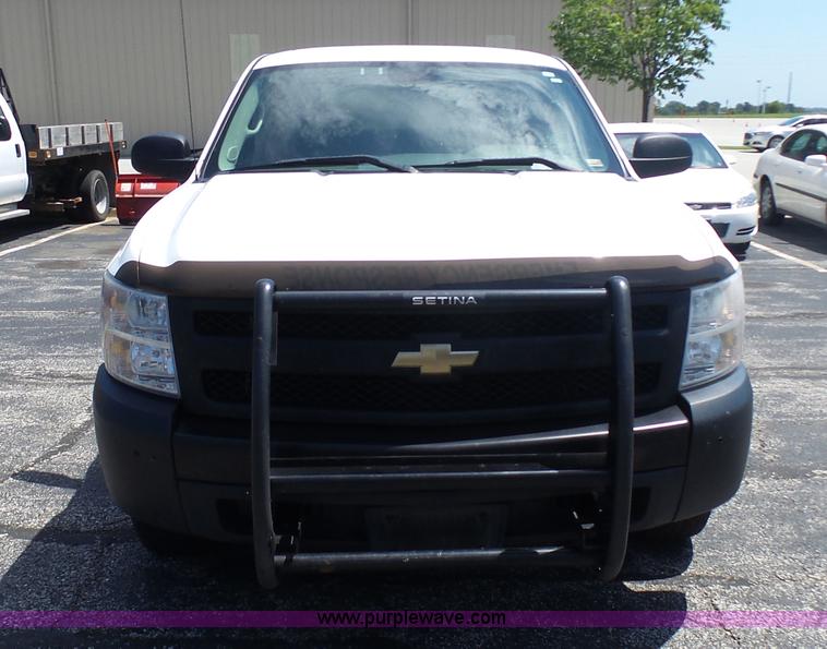 image for item L7116 2008 Chevrolet Silverado 1500 Ext. Cab pickup truck