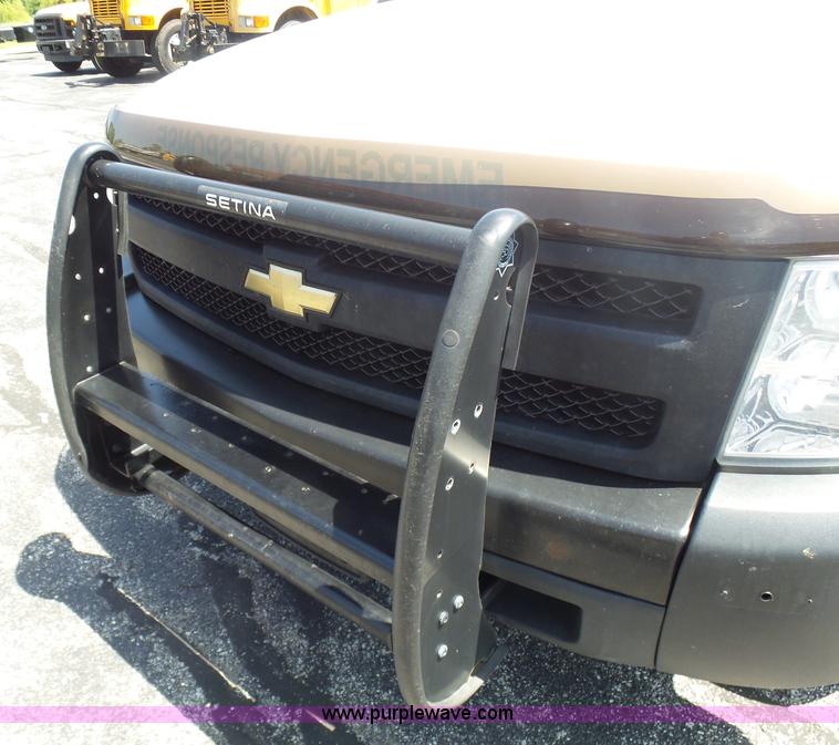 image for item L7116 2008 Chevrolet Silverado 1500 Ext. Cab pickup truck