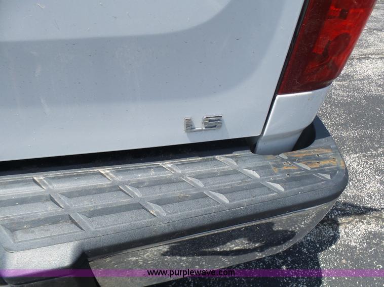 image for item L7116 2008 Chevrolet Silverado 1500 Ext. Cab pickup truck