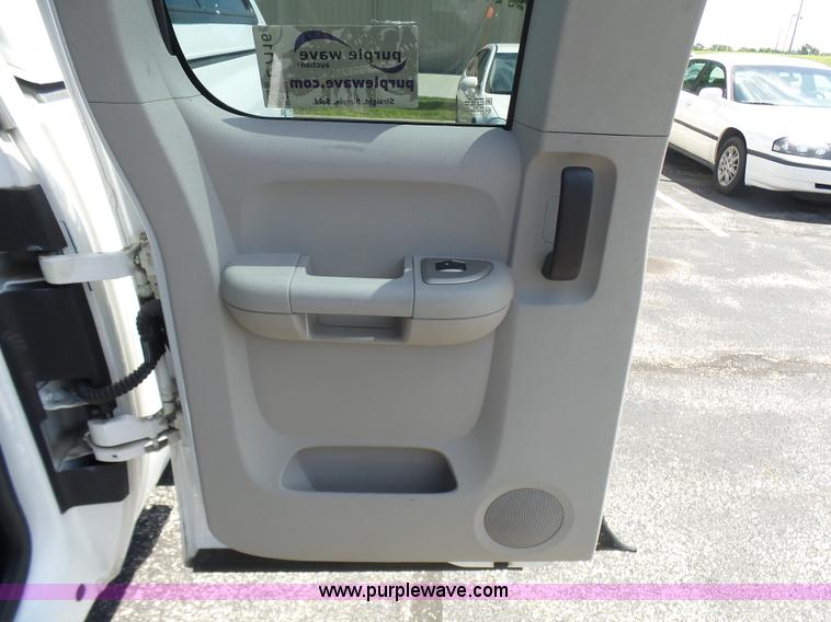 image for item L7116 2008 Chevrolet Silverado 1500 Ext. Cab pickup truck