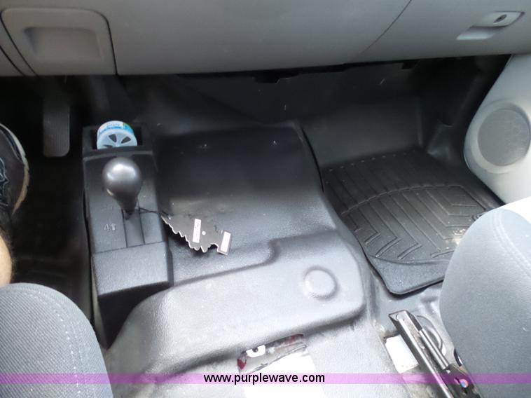 image for item L7116 2008 Chevrolet Silverado 1500 Ext. Cab pickup truck