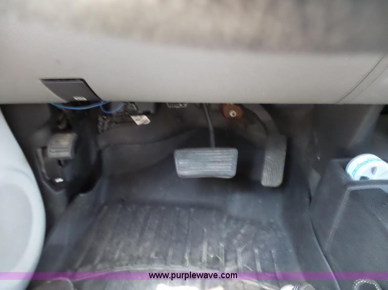 image for item L7116 2008 Chevrolet Silverado 1500 Ext. Cab pickup truck