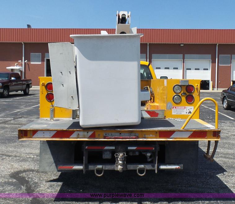 image for item L7117 2008 Ford F550 Super Duty bucket truck