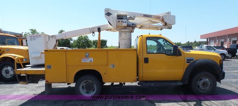image for item L7117 2008 Ford F550 Super Duty bucket truck