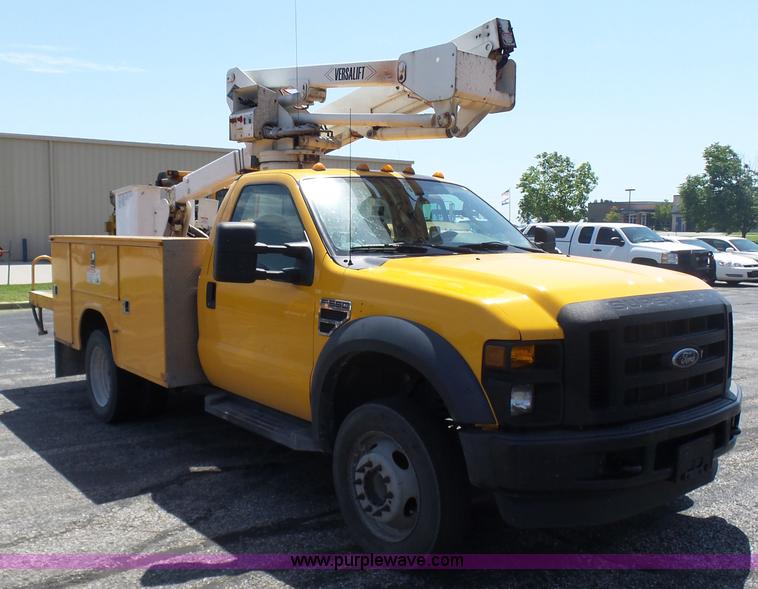image for item L7117 2008 Ford F550 Super Duty bucket truck
