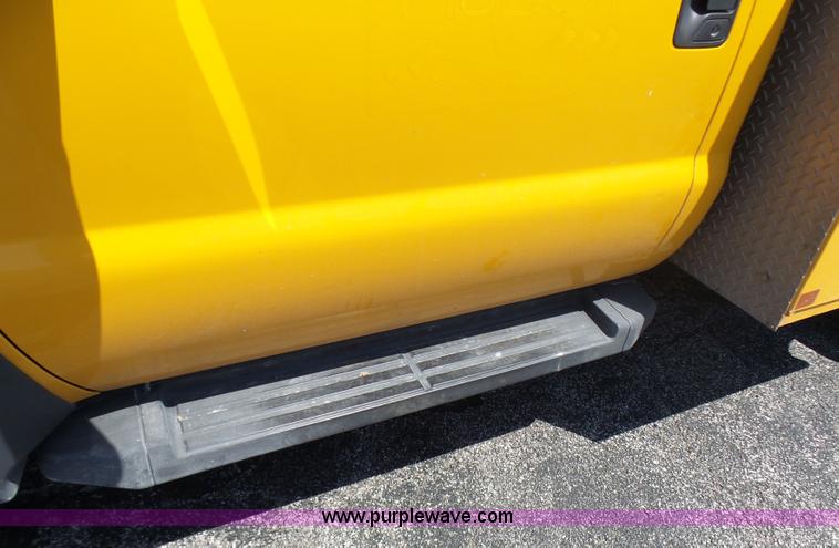 image for item L7117 2008 Ford F550 Super Duty bucket truck