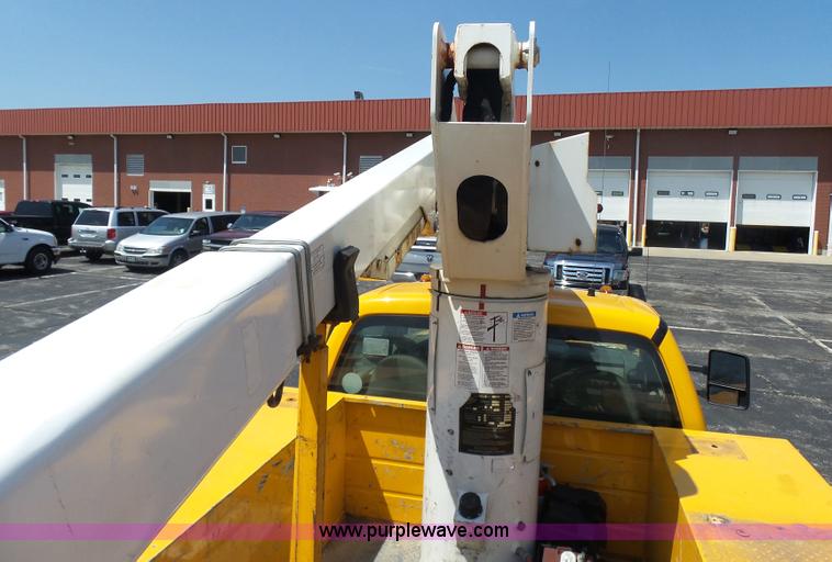 image for item L7117 2008 Ford F550 Super Duty bucket truck