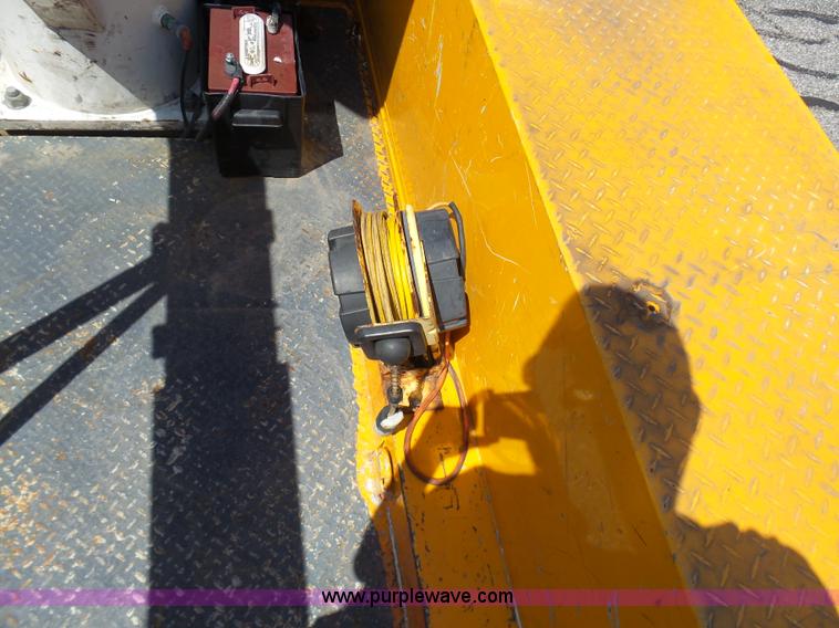 image for item L7117 2008 Ford F550 Super Duty bucket truck