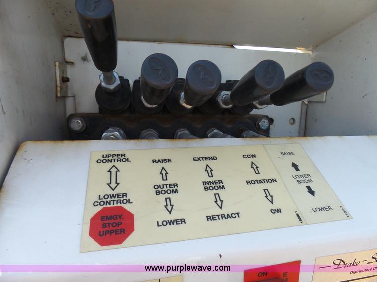 image for item L7117 2008 Ford F550 Super Duty bucket truck