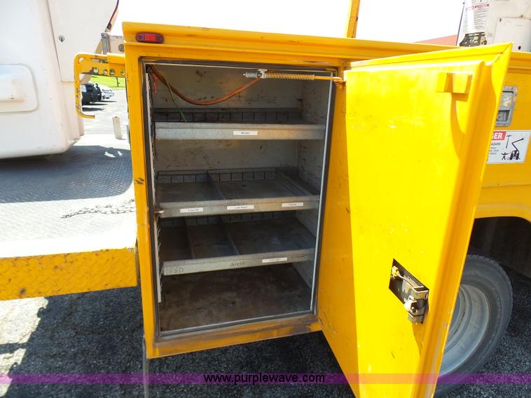 image for item L7117 2008 Ford F550 Super Duty bucket truck