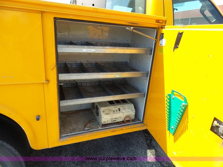 image for item L7117 2008 Ford F550 Super Duty bucket truck