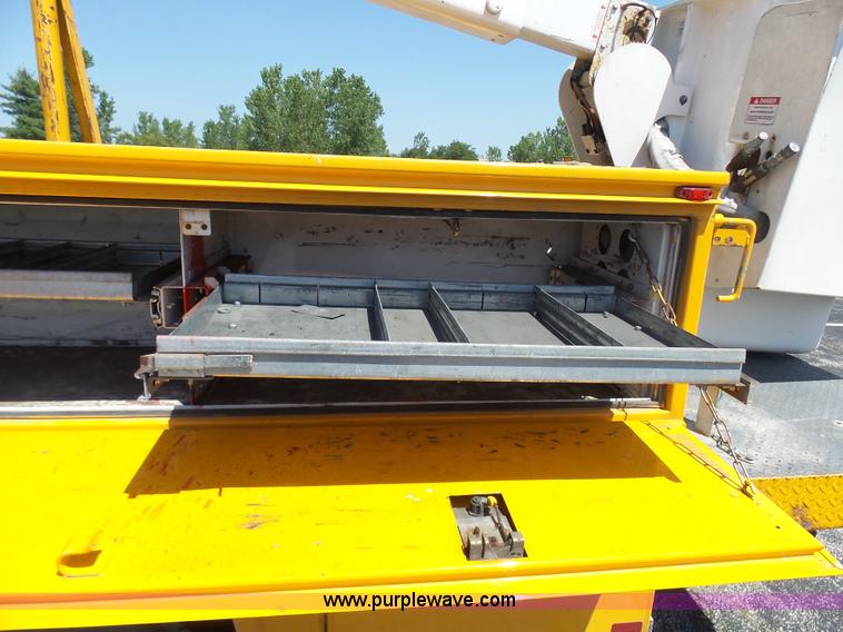 image for item L7117 2008 Ford F550 Super Duty bucket truck